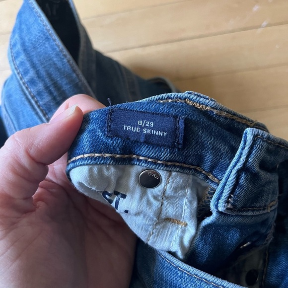 Women’s Gap True Skinny Button Front Light Wash Jeans - Picture 3 of 3